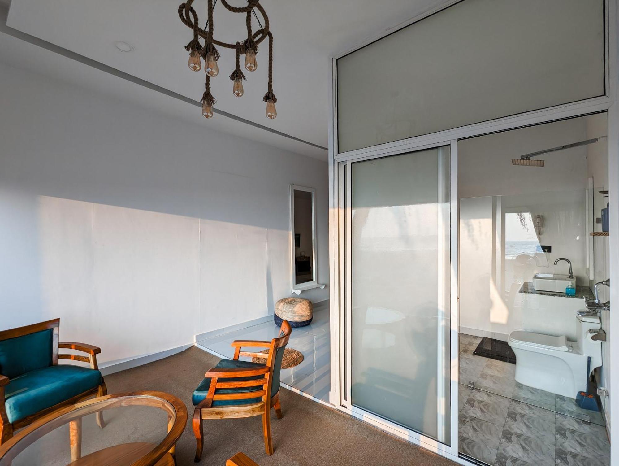 Aqua Beach Stays Ashwem Mandrem Zimmer foto